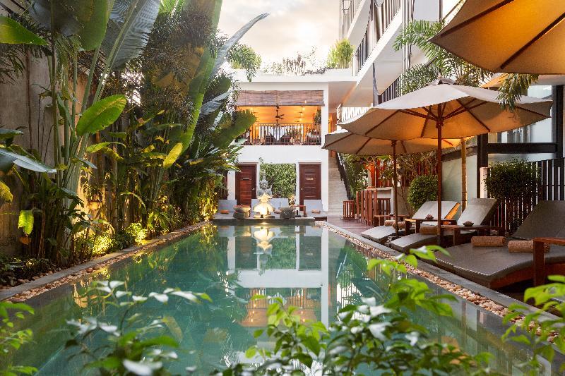 The Thirdfold Residence Ciudad de Siem Riep Exterior foto The hotel's pool