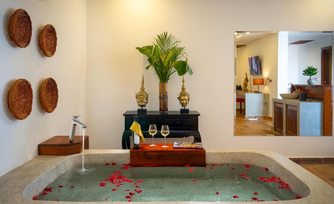 The Thirdfold Residence Ciudad de Siem Riep Exterior foto A spa in Thailand